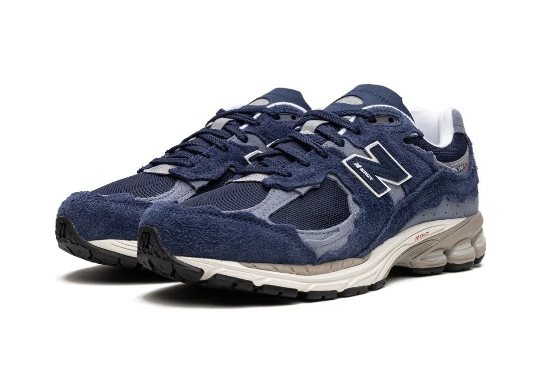 New Balance 2002R Protection Pack Navy Grey - PLUGSNEAKRS