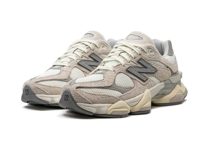 New Balance 9060 Moonbeam Sea Salt - PLUGSNEAKRS